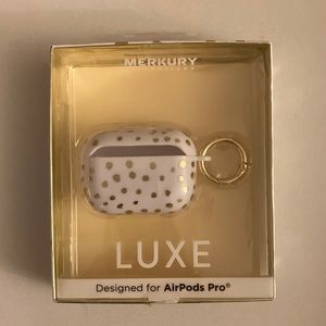 Cute White and Gold dots AirPods Pro Case